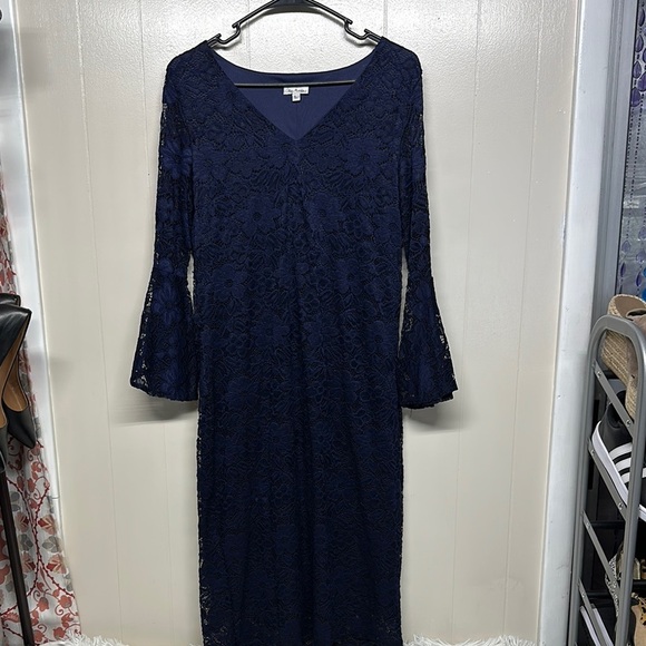 Olivia Matthews Blue Sheath Dress with Bell Sleeves and Lace - Picture 1 of 9